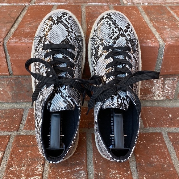 Olivia Miller Step On It Women's Platform Espadrille Sneakers Size 9 - Picture 5 of 7